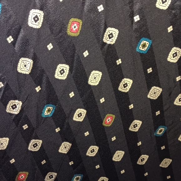 Patterned skirt - Picture 3 of 4